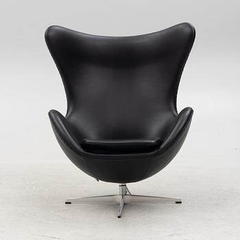 Arne Jacobsen, an 'Egg' lounge chair, Fritz Hansen, Denmark, 2021.