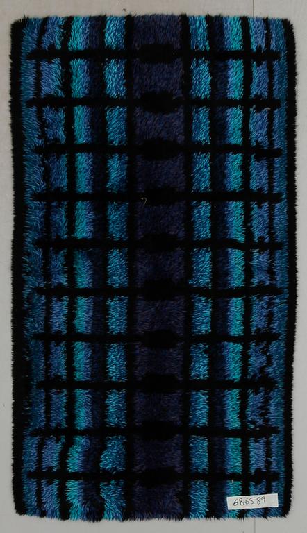 MATTA, rya. Ca 185 x 103 cm.