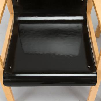 lvar Aalto, a pair of '403' armchairs for Artek.