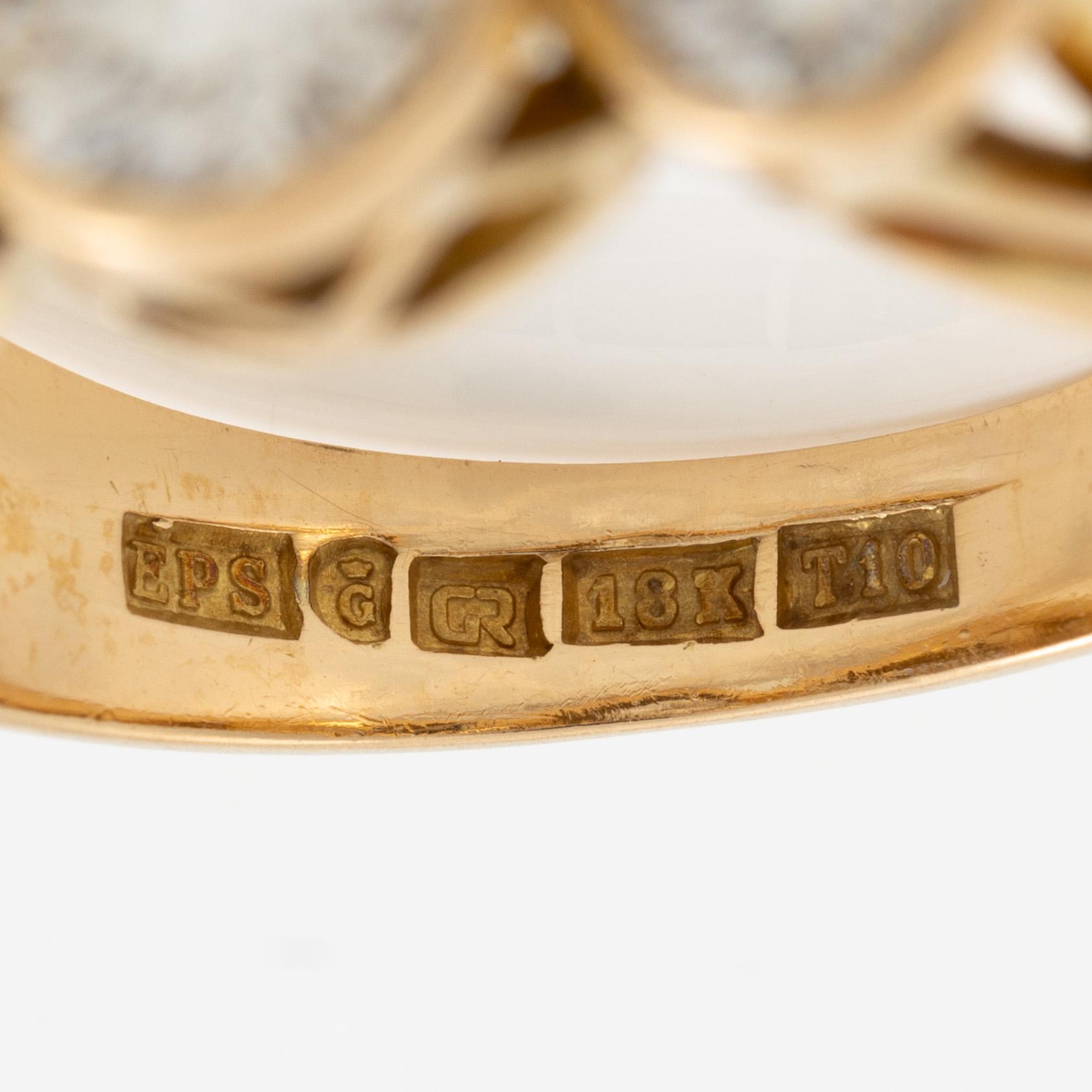 Ring, 18K guld med tre briljantslipade diamanter, totalt 2.87 ct.