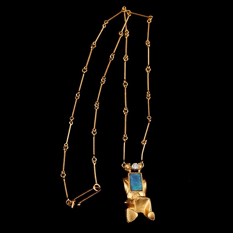 COLLIER, 18k guld med briljantslipad diamant ca 0.10 ct samt opal, Björn Weckström, Lapponia, Finland, 1977. Vikt 9 g.