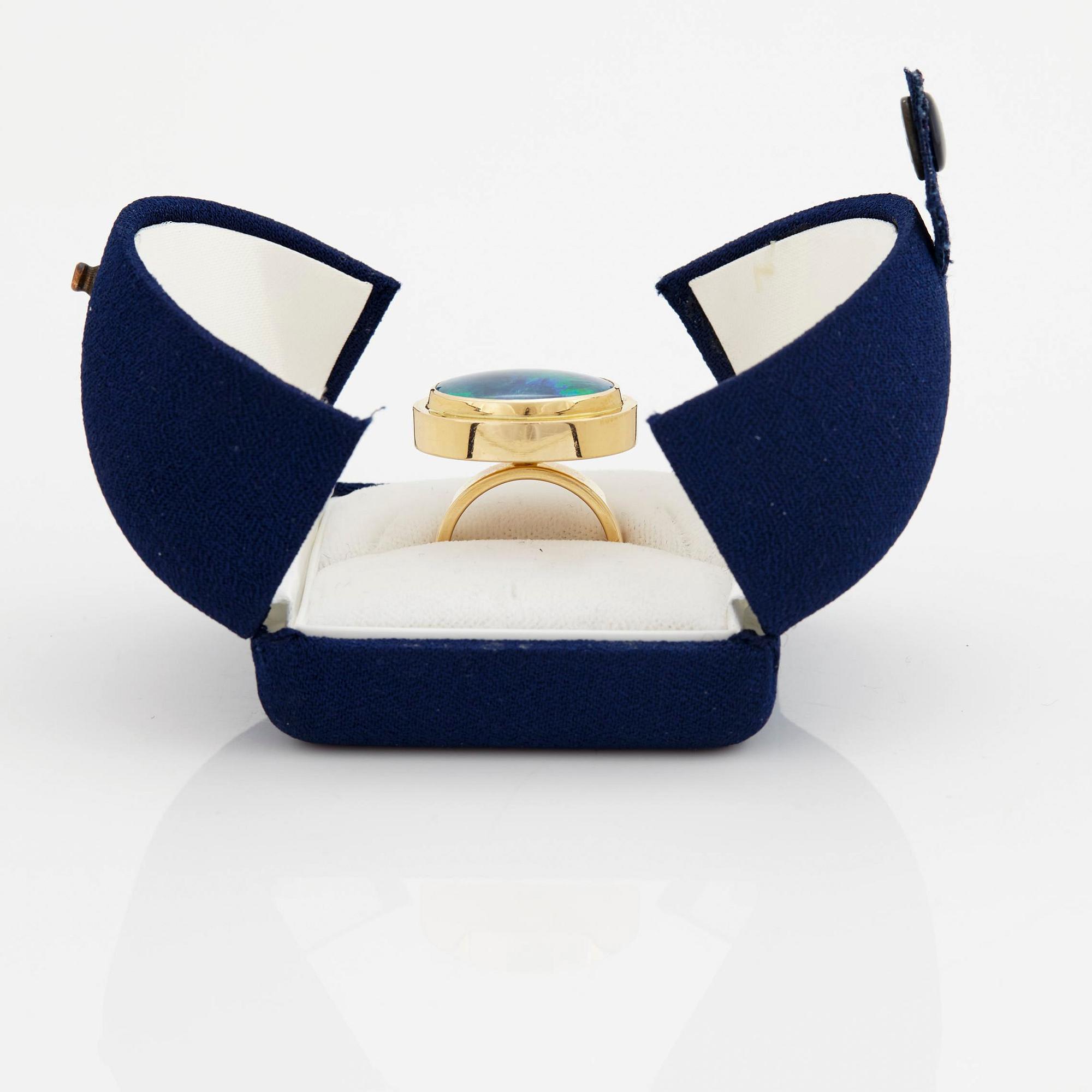 SIGURD PERSSON, Ring with opal.