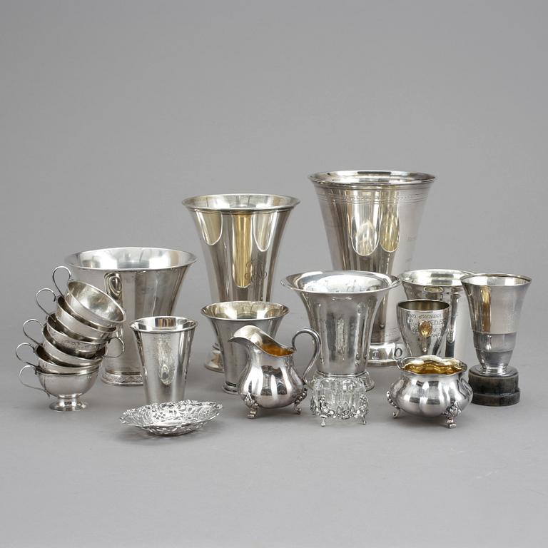 PARTI SILVER, 19 delar, bland annat CG Hallberg, Stockholm, 1935. Total vikt ca 1489g.