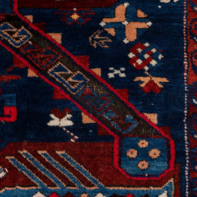 Gallerimatta, Antik Seychour, Östra Kaukasus, ca 330 x 180 cm.