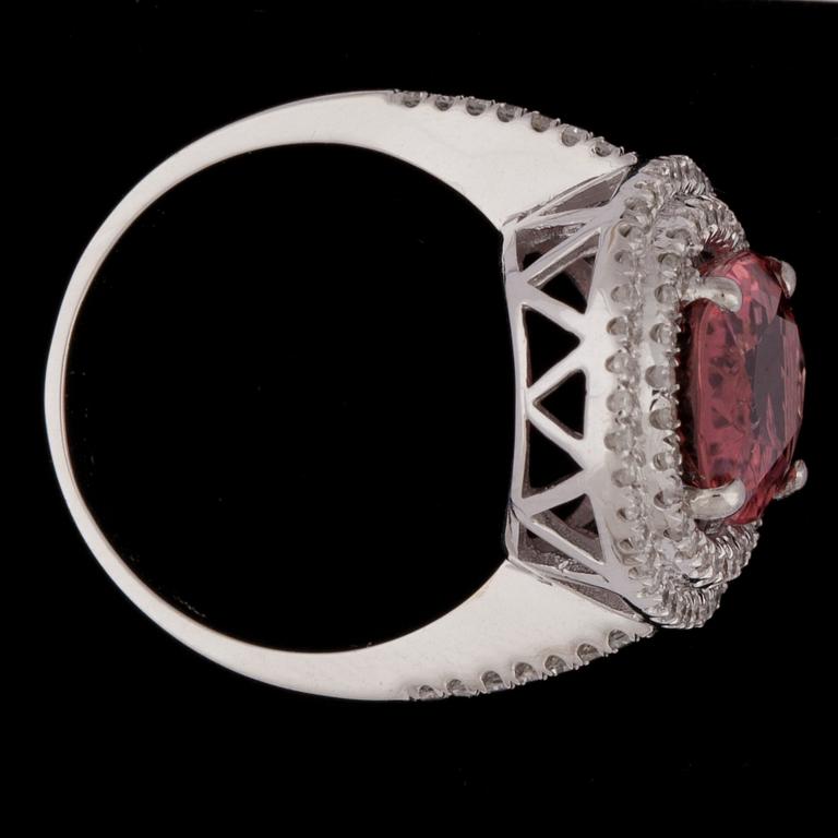 A pink tourmaline, 3.13 cts, and brilliant cut diamond ring, tot. 0.58 cts.