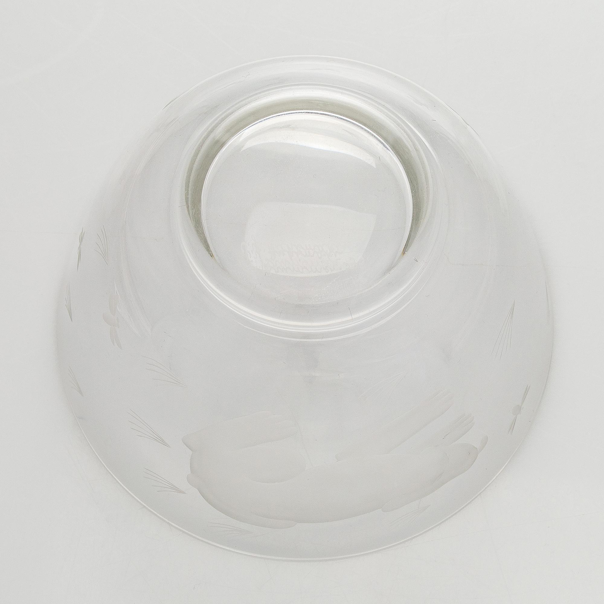 Arttu Brummer, A glass bowl signed  A. Brummer -35 Oy Riihimäki.