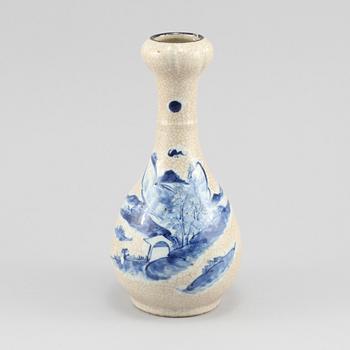 VAS, porslin, Kina, 1900-tal/modern tillverkning.