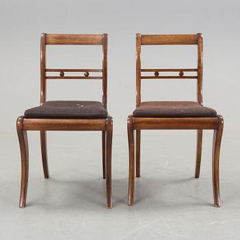 MATSALSSTOLAR, 8 st engelsk stil, 1900-talets mitt.