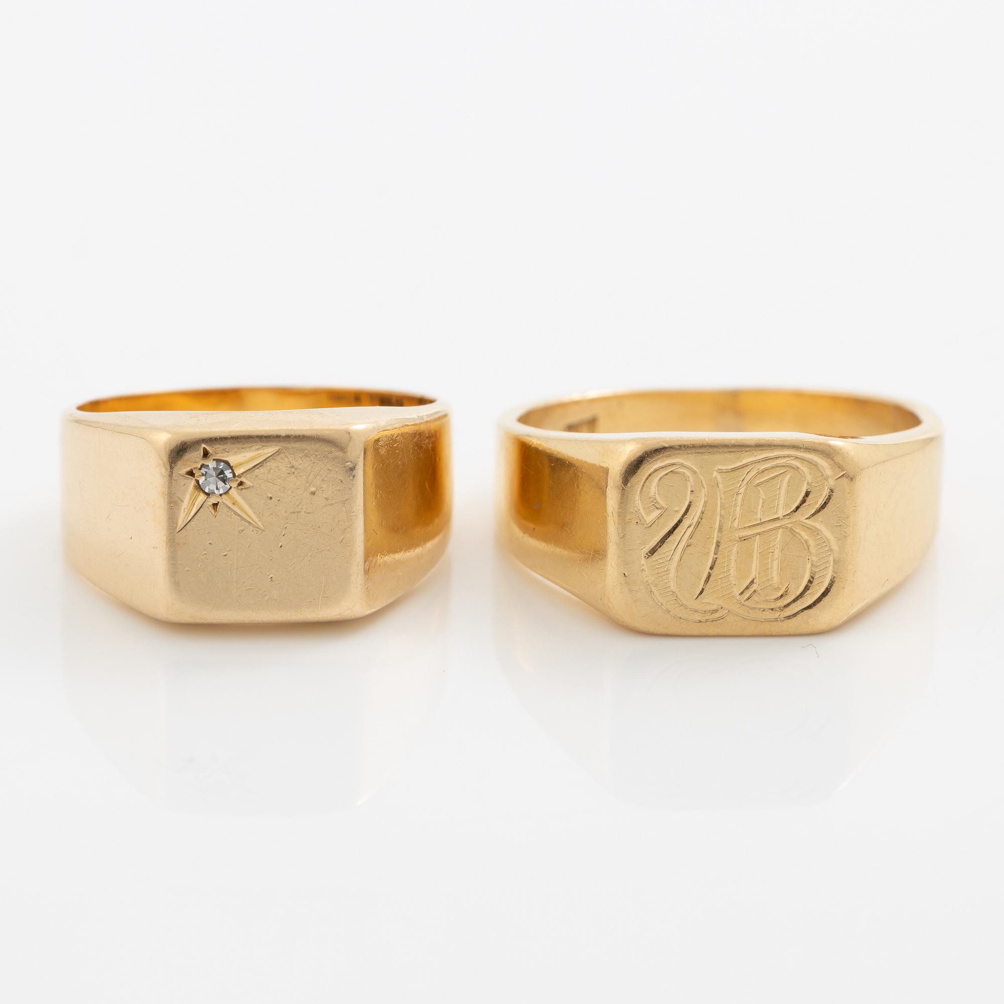Two rings 18K gold.