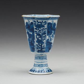 BÄGARE, porslin, Qingdynastin, Kangxi (1662-1722).
