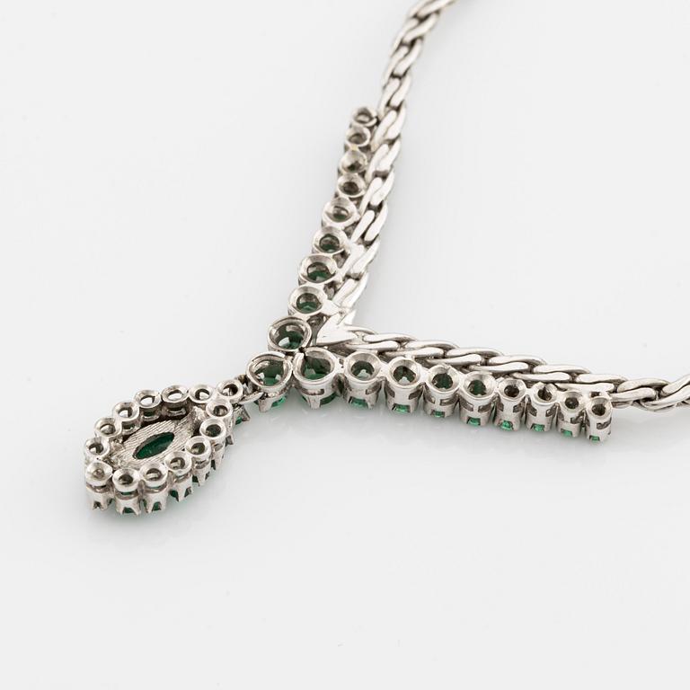 Necklace, 18K white gold with emeralds, Italy.