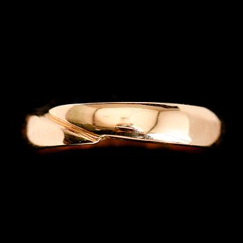 RING, 18 k guld, Schalin, solitär briljantslipad diamant 0.07 ct. Total vikt ca 4 g.