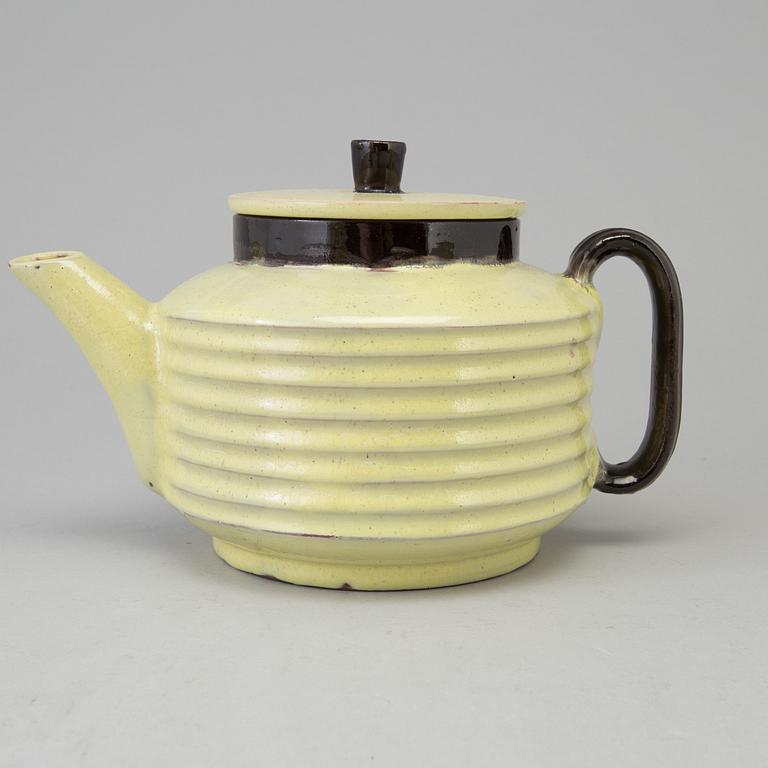 A Gabriel Burmeister faiance part tea service, dated 1933 (11 pc).