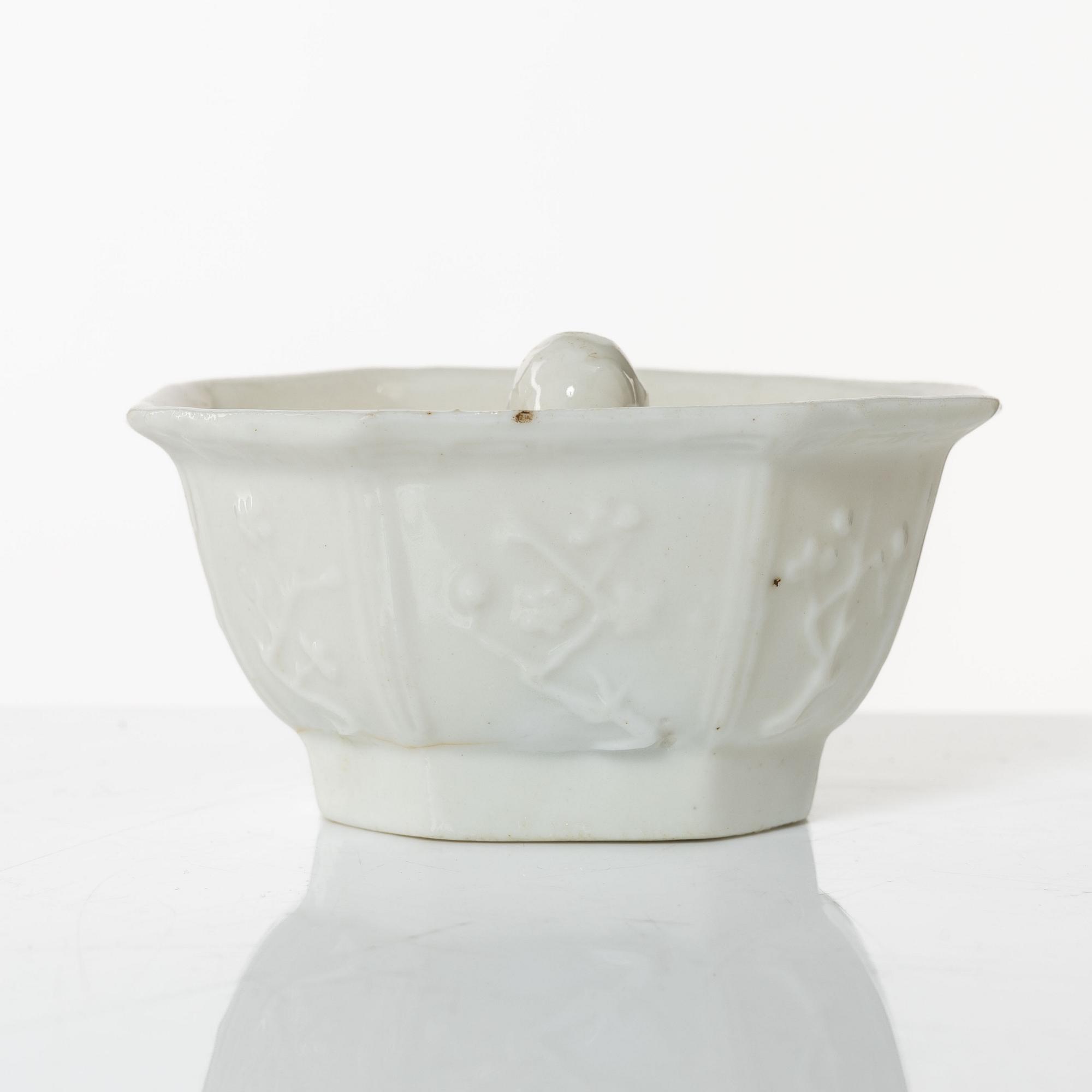 A blanc de chine wine cup, Qing dynasty, Kangxi (1662-1722).