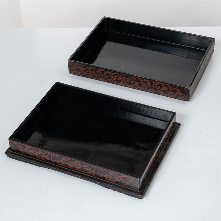 Schatull, två stycken, lack. Omkring 1900.