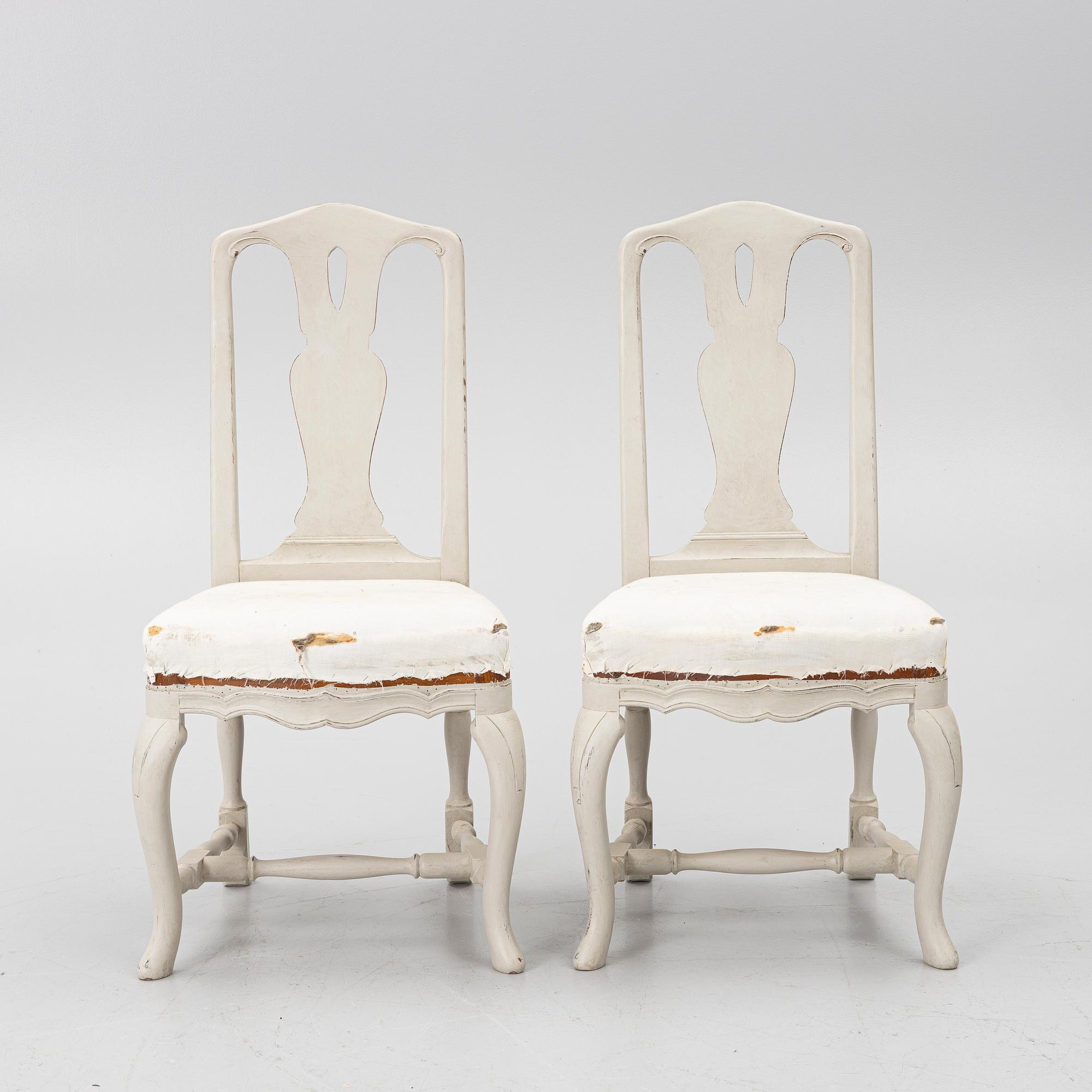 A pair of Rococo-style chairs, 20th century.