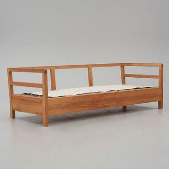 Axel Einar Hjorth, soffa, "Sport", Nordiska Kompaniet, 1930-tal.