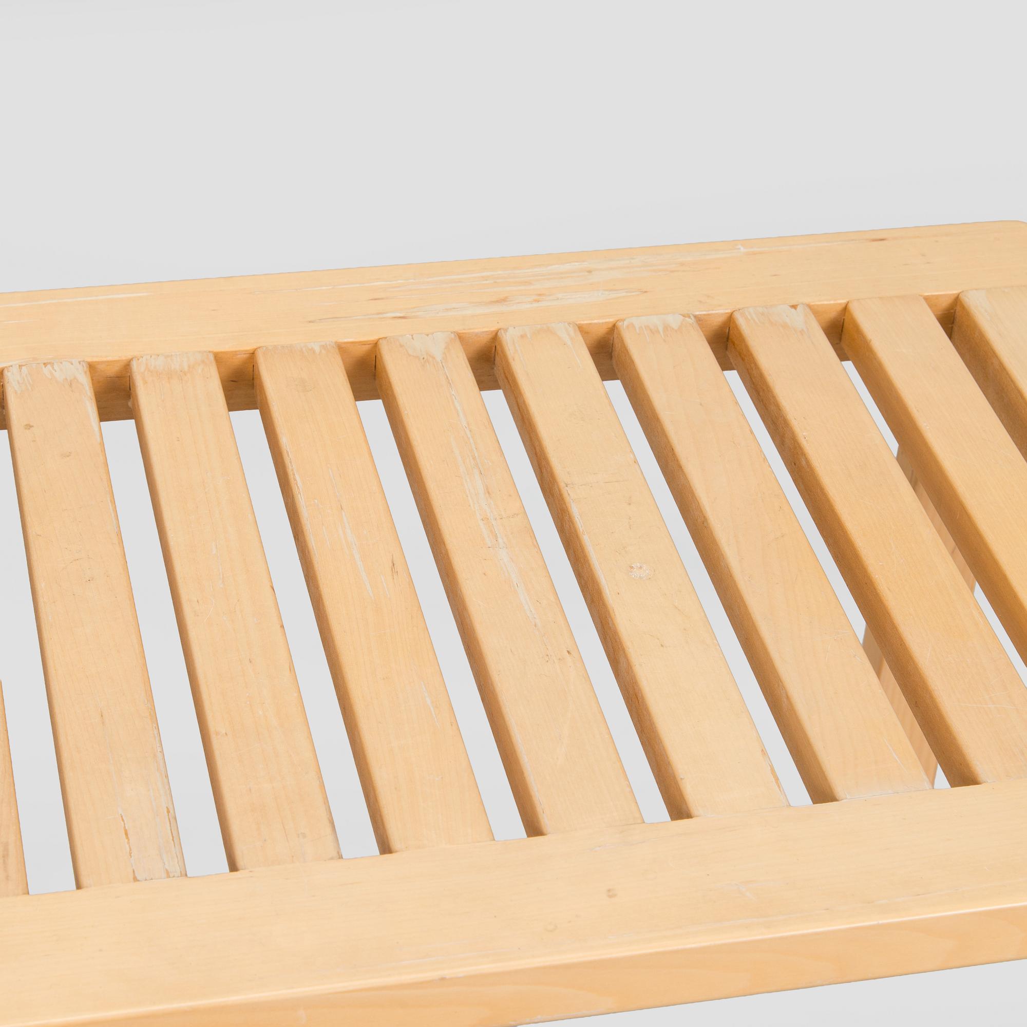 Alvar Aalto, bänk, modell 153A, Artek 1990-tal.