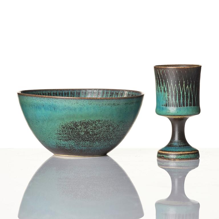 Stig Lindberg, a stoneware set of a teapot, a bowl and a goblet, Gustavsberg Studio 1969.