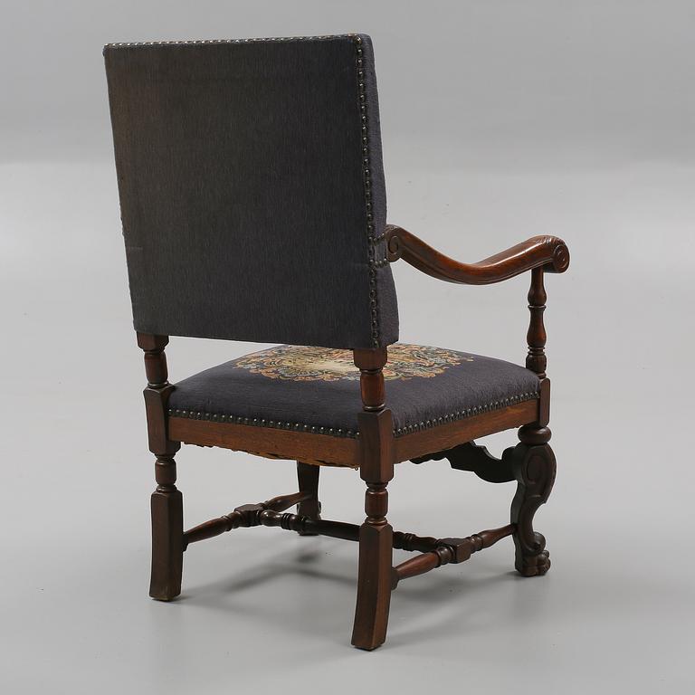 KARMSTOL, barockstil, 1900-talets andra kvartal.