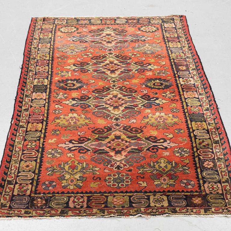 Rug, semi-antique Vorwek, ca 206 x 113 cm.