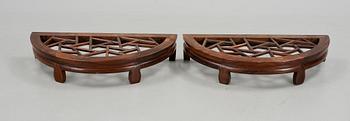BORD, tvådelat, orientaliskt, 1800/1900-tal.