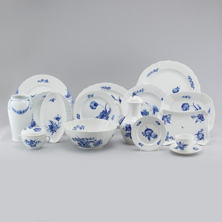 74 pieces of porcelain tableware by Royal Copenhagen, "Blue flower", second half of the 20th century.