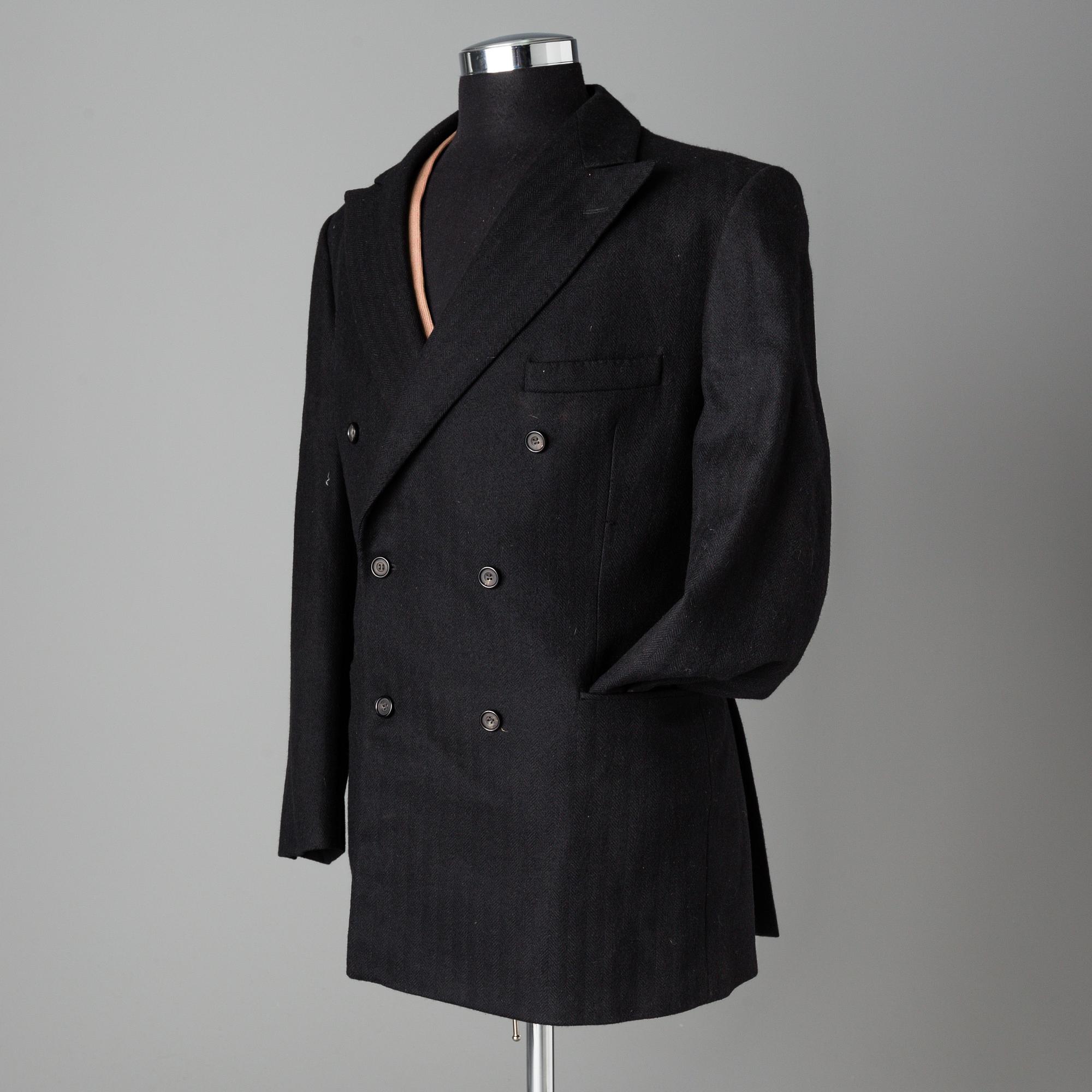 Five pieces of clothing owned by Kar de Mumma, second half of the 20th Century.