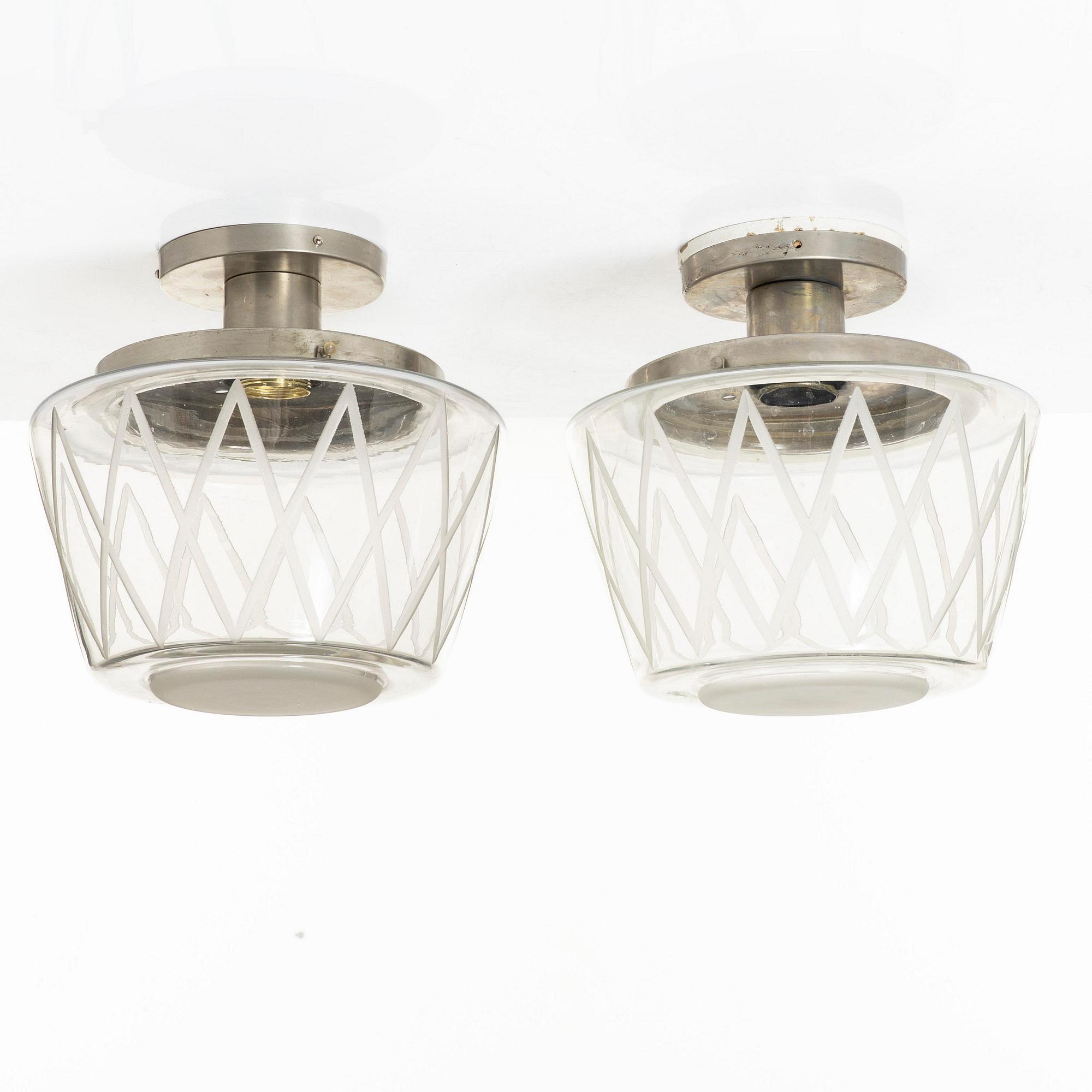 Harald Notini, taklampor, ett par, modell 11197, Arvid Böhlmarks Lampfabrik, Stockholm, 1940-tal.