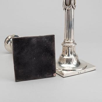 A COUPLE OF SILVER CANDLESTICKS, Braunschweig.