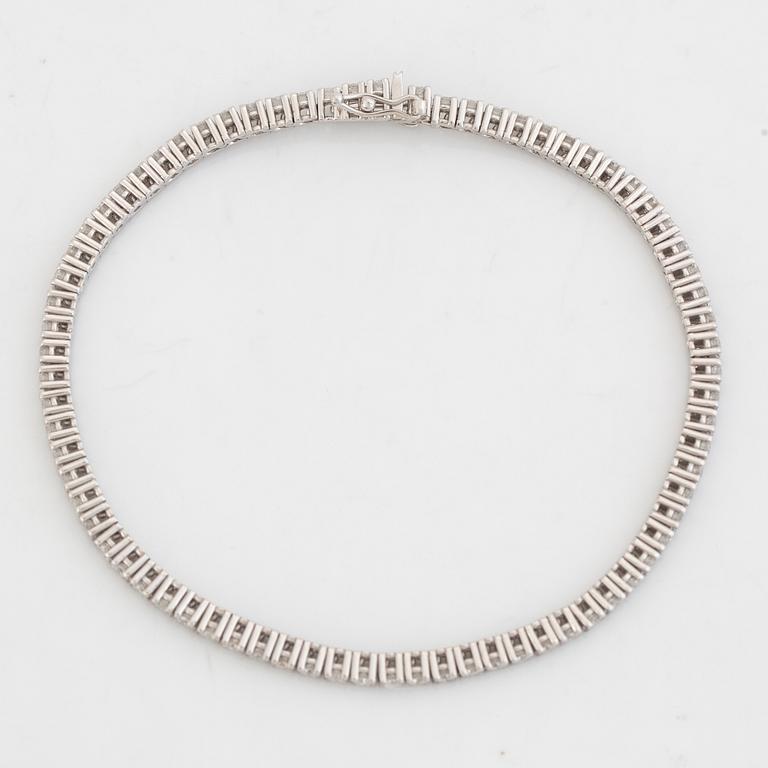 Brilliant cut diamond bracelet, with certificate HRD.