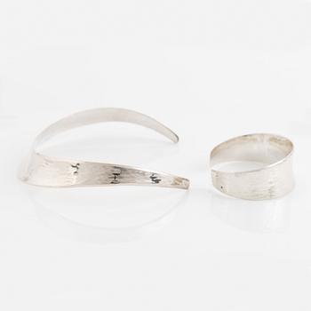 Sterling silver necklace and bangle, Alton.