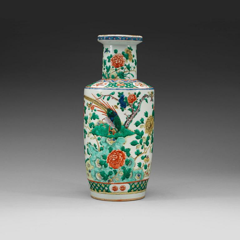 VAS, porslin, sen Qingdynastin (1644-1912).