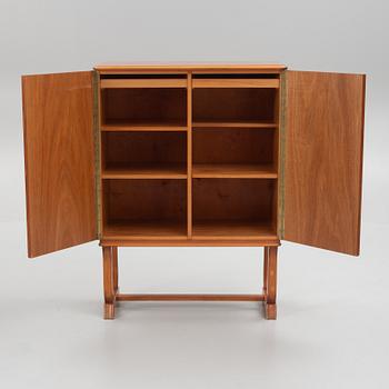 A Swedish Modern cabinet, Masters Möbel, Rydaholm 1940's.