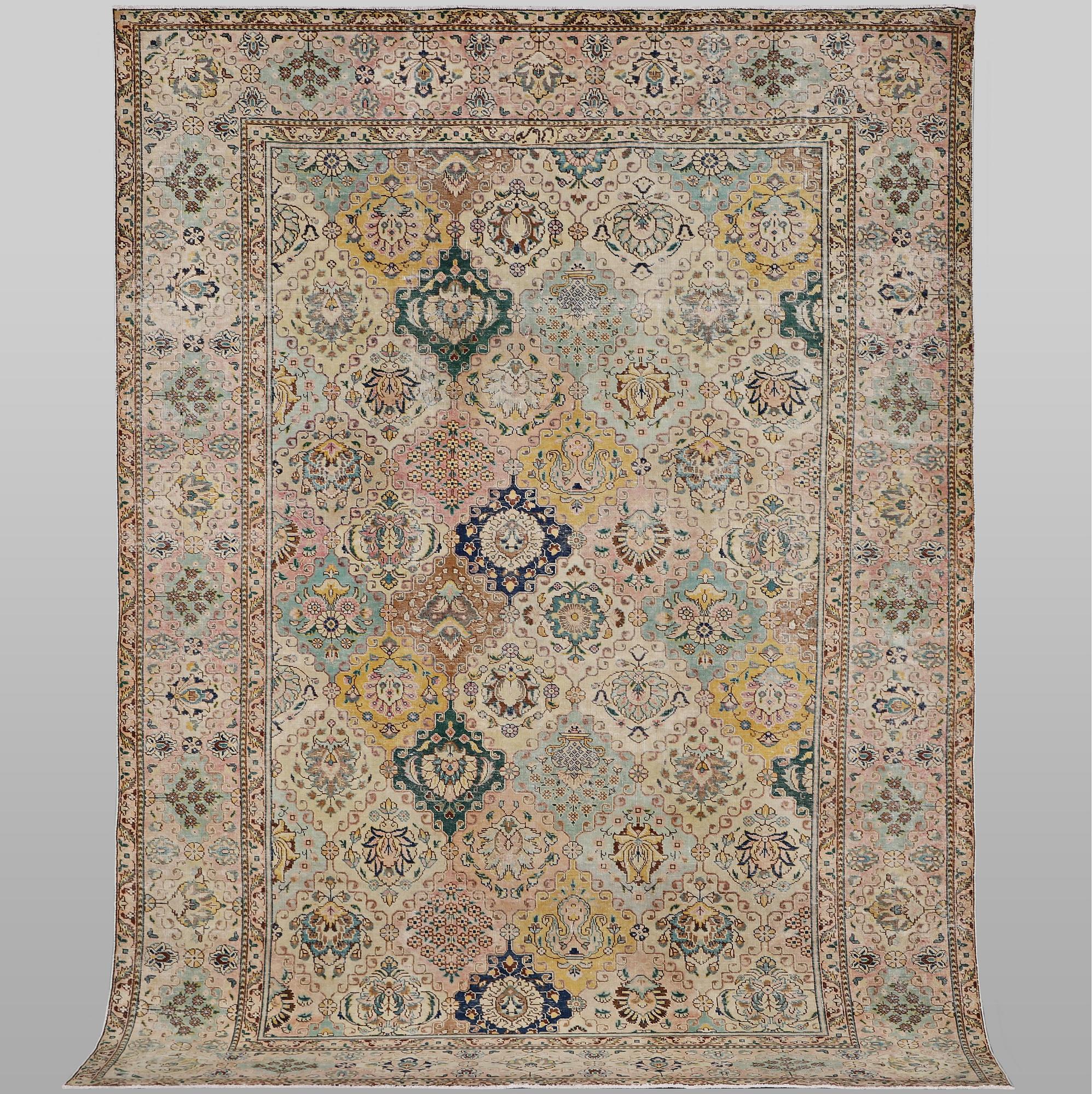 A carpet, Oriental, vintage design, ca 352 x 237 cm.