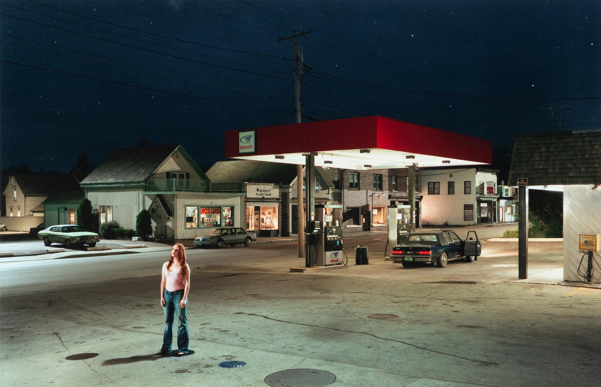 egory Crewdson, Untitled 2003 (Unreleased beneath the roses #4).