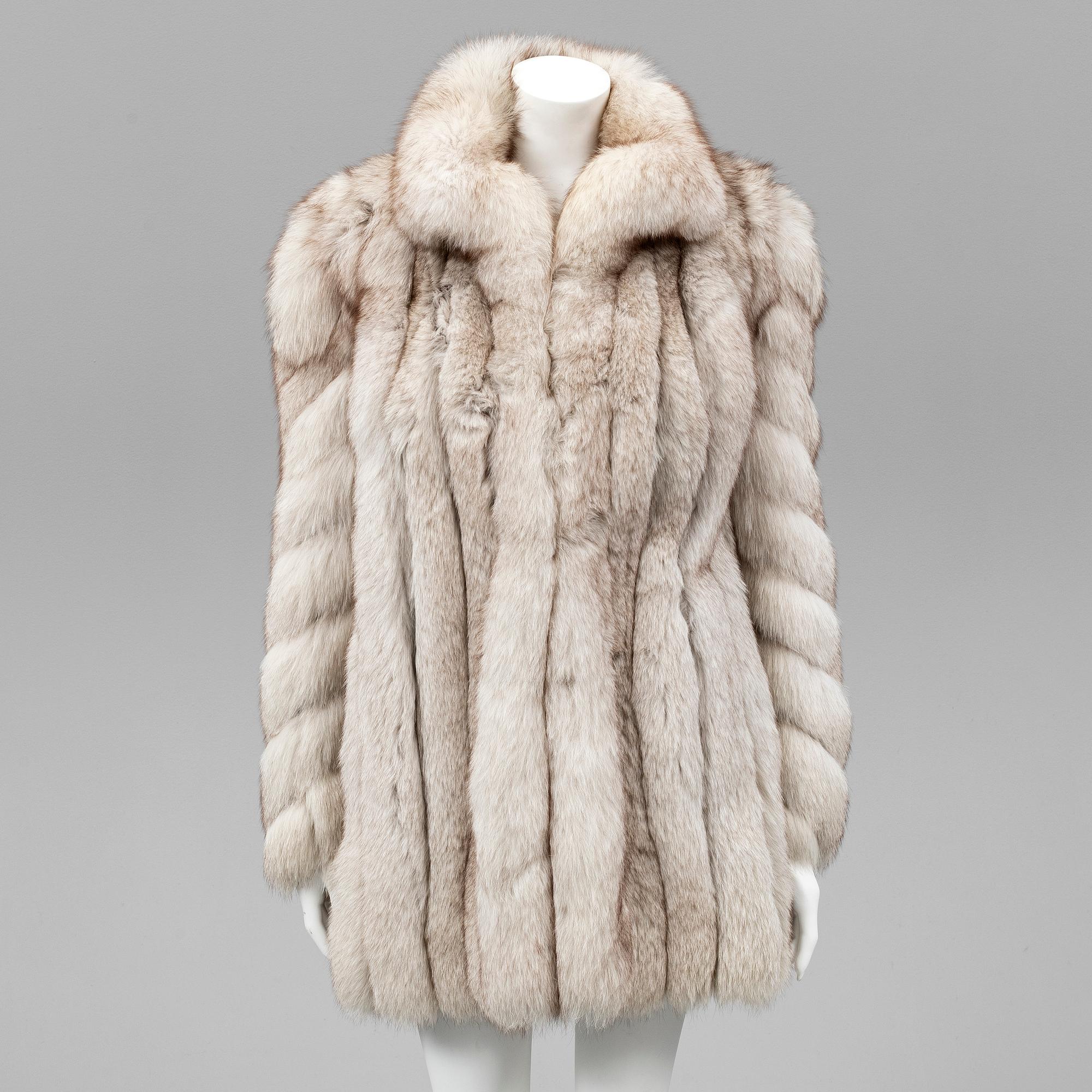 SAGA FOX, a fox fur jacket. - Bukowskis