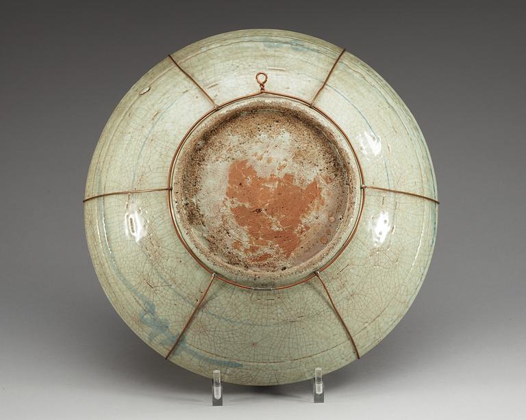 A large blue and white Swatow charger, Ming dynasty, Wanli (1573-1619).