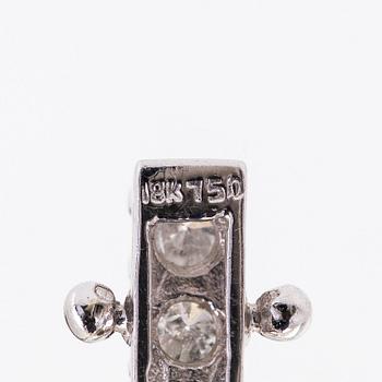 Tennisarmband, 18K vitguld, briljantslipade diamanter totalt ca 3.84 ct enligt gravyr.
