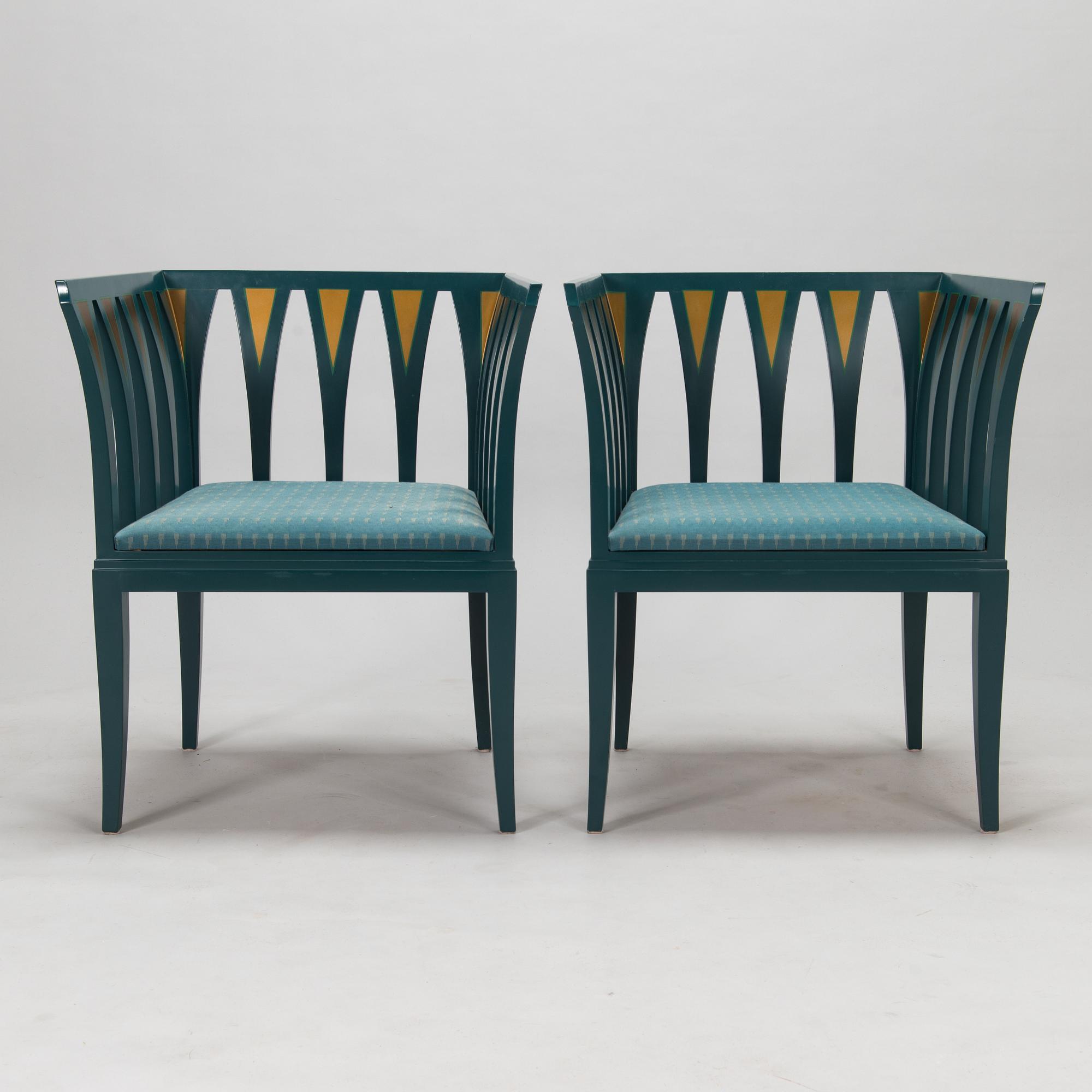Eliel Saarinen, A pair of "The Blue Chair" armchairs Adelta, Finland 1983.
