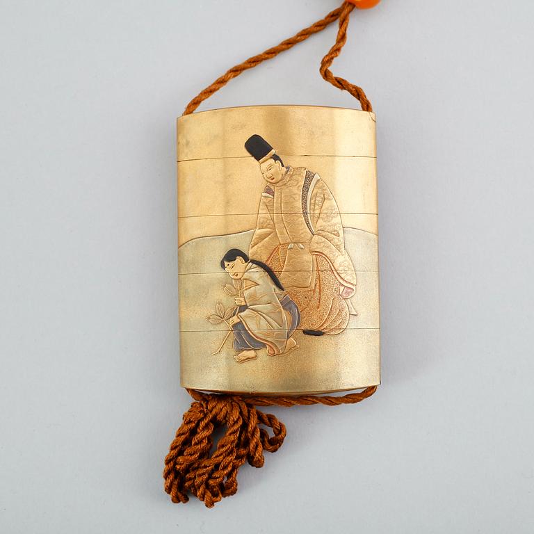 INRO med NETSUKE, ben, Japan, sannolikt Meiji, 1868-1912.