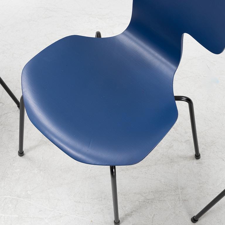 Arne Jacobsen, stolar, 4 st, "T-stolen", modell 3103, Fritz Hansen, Danmark.