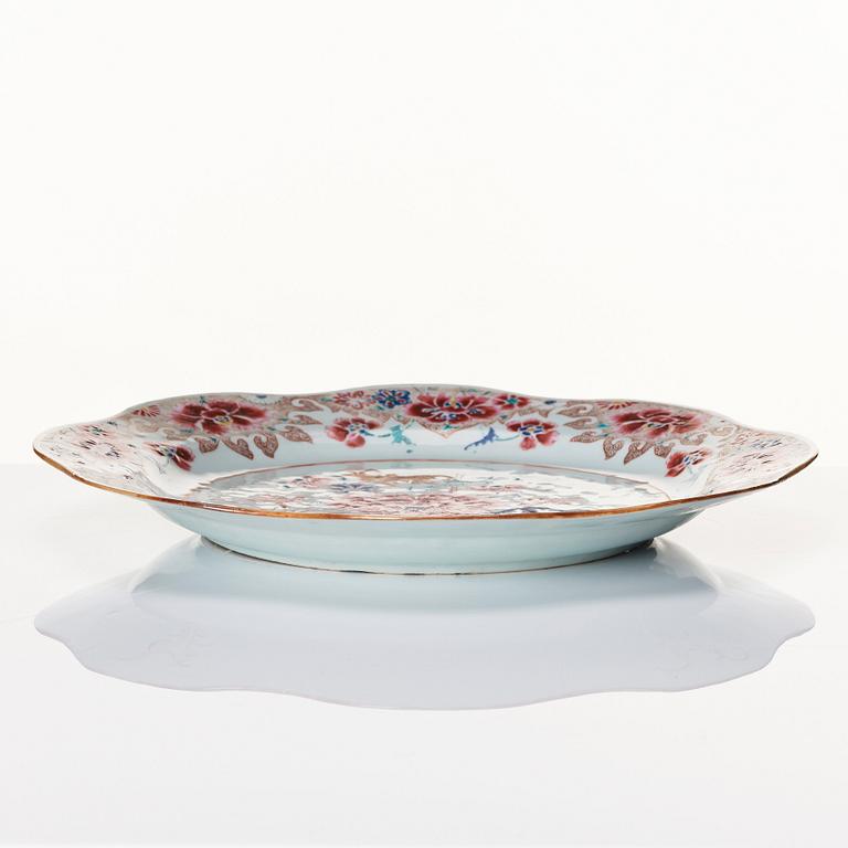 A lobed famille rose dish, Qing dynasty, Qianlong (1736-95).