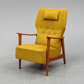 A 1950's easy chair.