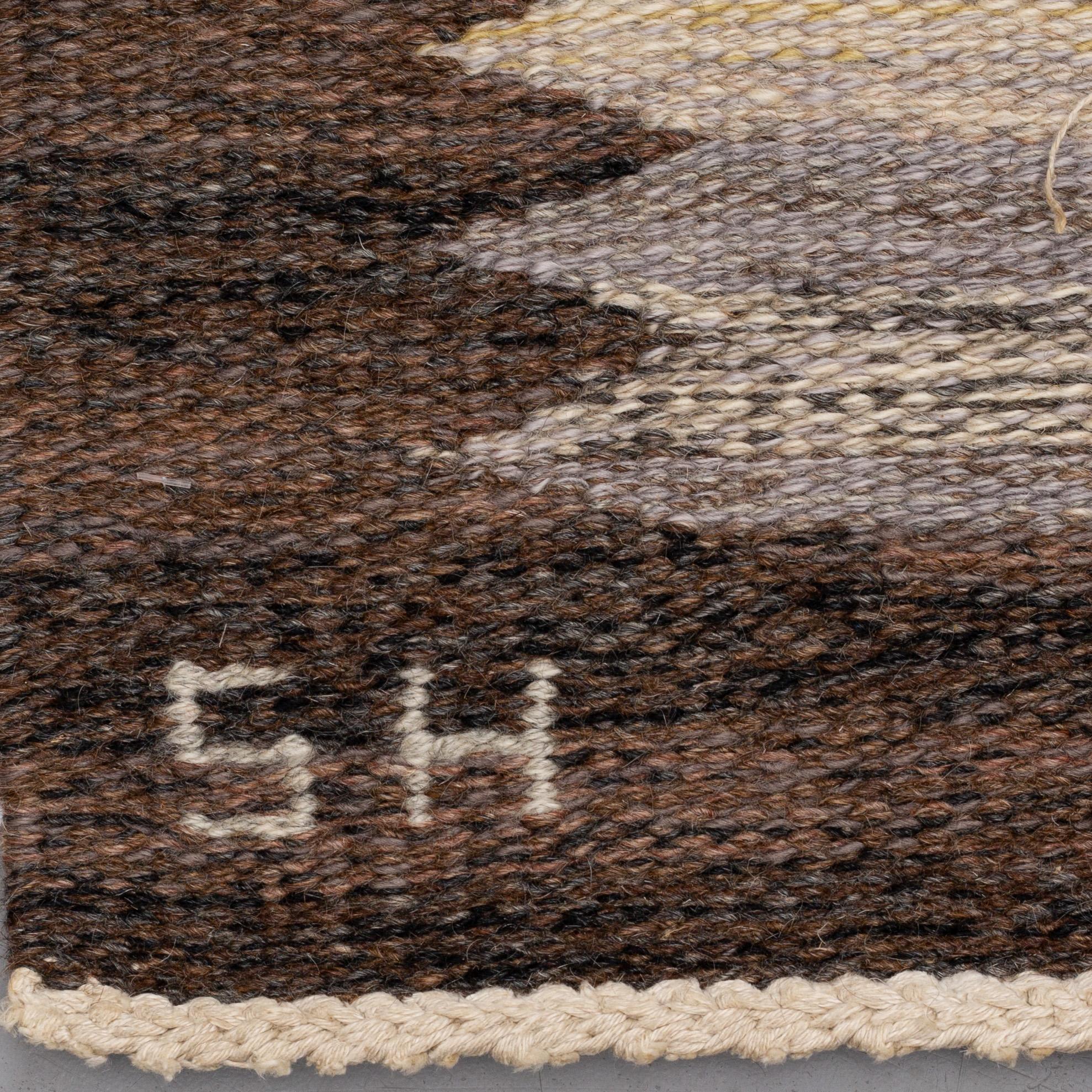BERIT KOENIG , A CARPET, "Viggen, grå", flat weave, ca 242 x 184,5 cm, signed SH BK.