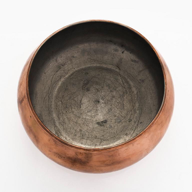 Maija Heikinheimo, a mid-20th-century copper bowl, manufacturer Valaistustyö for Artek.