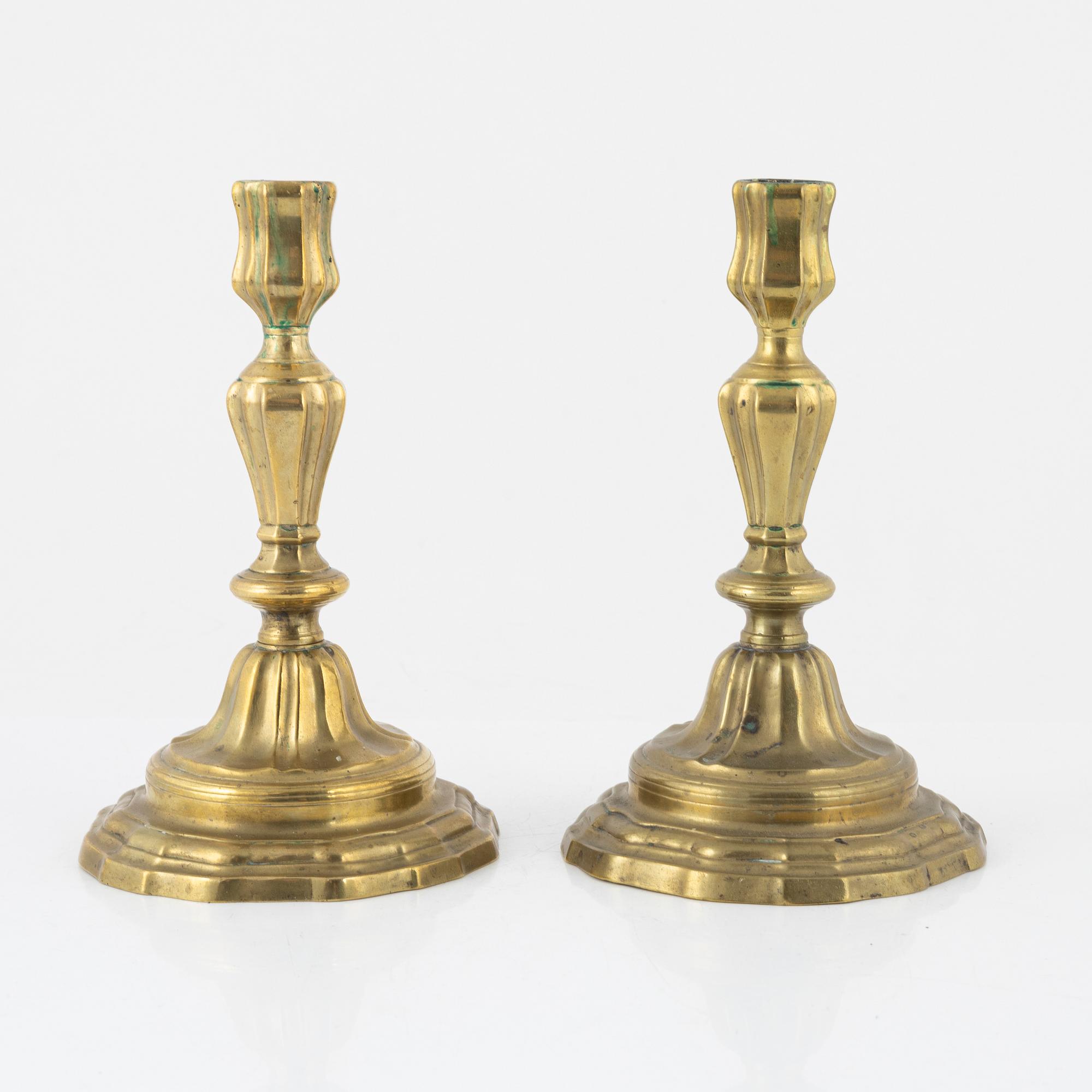 Candlesticks, a pair bronze candlesticks, late Baroque, 18th Century.