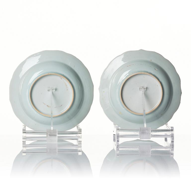 A blue and white bowl and six dessert dishes, Qing dynasty, Qianlong (1736-95).