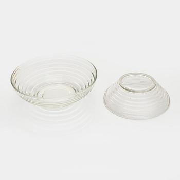 Aino Aalto, two glass bowls and four plates "Bölgeblick" for Karhula Glassworks, 1930s.