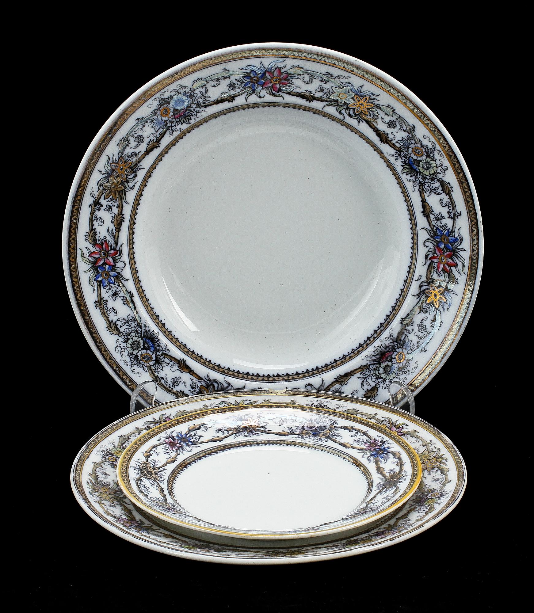 SERVISDELAR, 65 st, flintgods, "Iris", Rörstrand, 1872-1910.